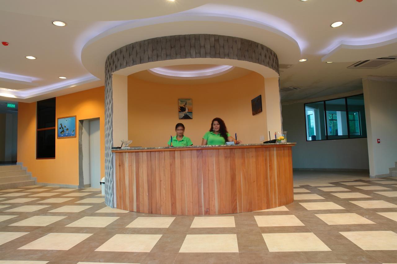 Galapagos Tortuga Bay Hotel Puerto Ayora  Buitenkant foto