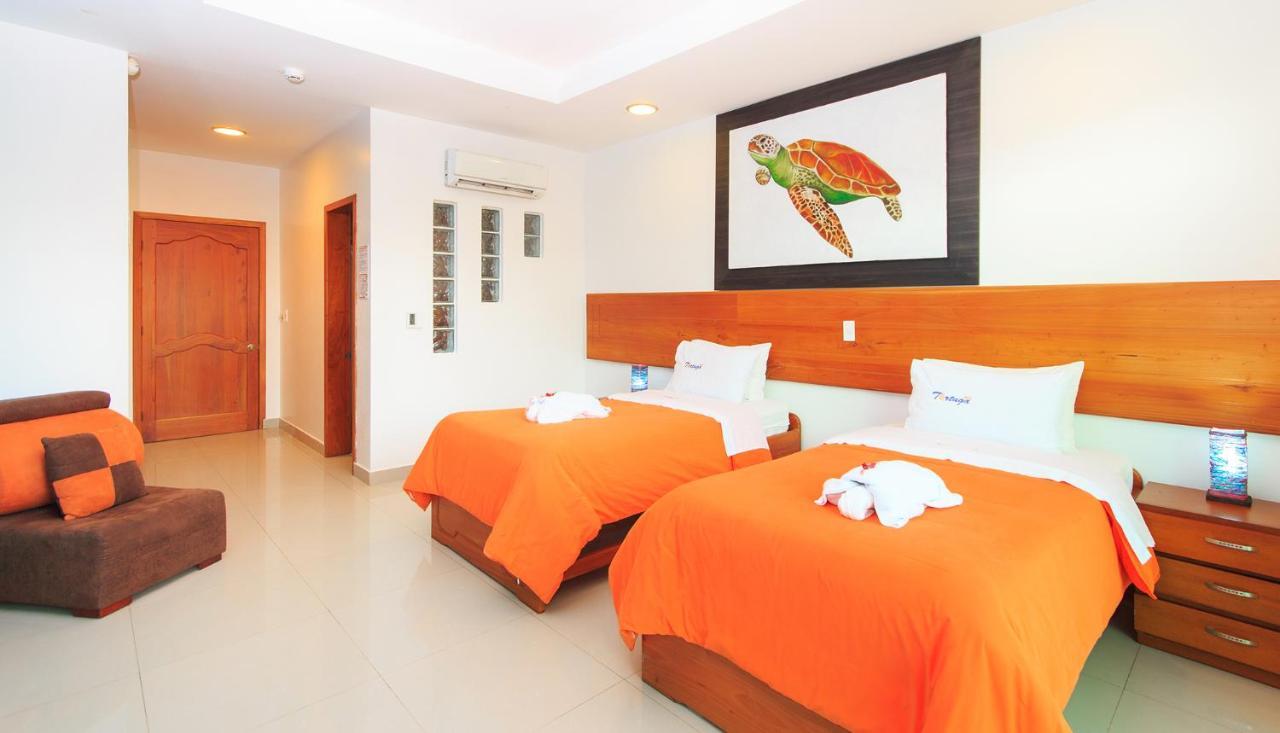 Galapagos Tortuga Bay Hotel Puerto Ayora  Buitenkant foto