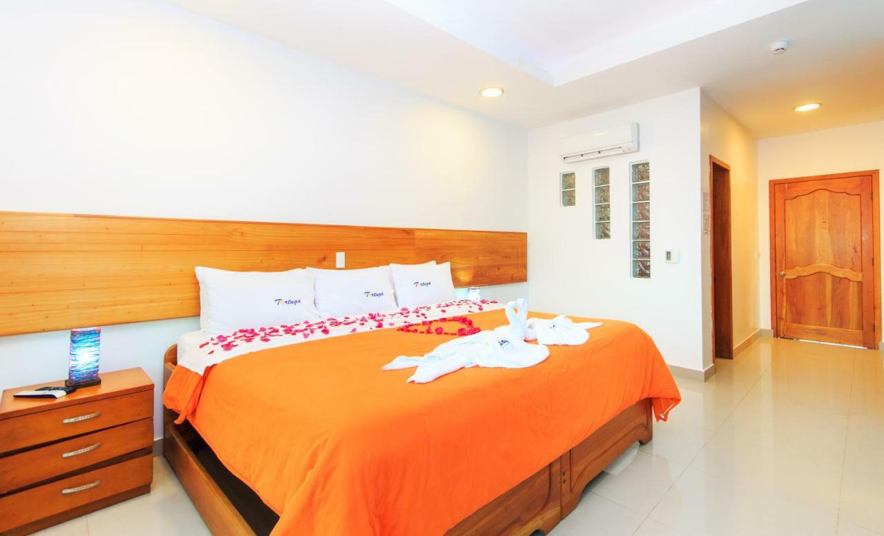 Galapagos Tortuga Bay Hotel Puerto Ayora  Buitenkant foto